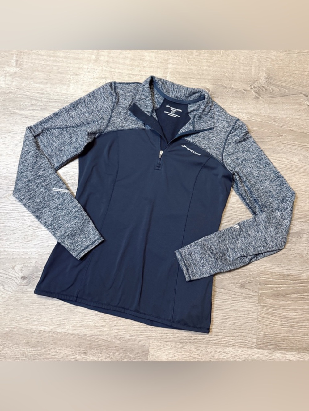•BROOKS• QUARTER ZIP PULLOVER